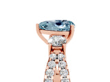 Rose gold Heart Cut Aquamarine Three-Stone Ring with Pavé Split Shank and Four-Prong Setting_5