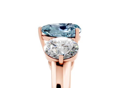 Rose gold Heart Cut Aquamarine Three-Stone Ring with Prong Setting and Classic Band_5