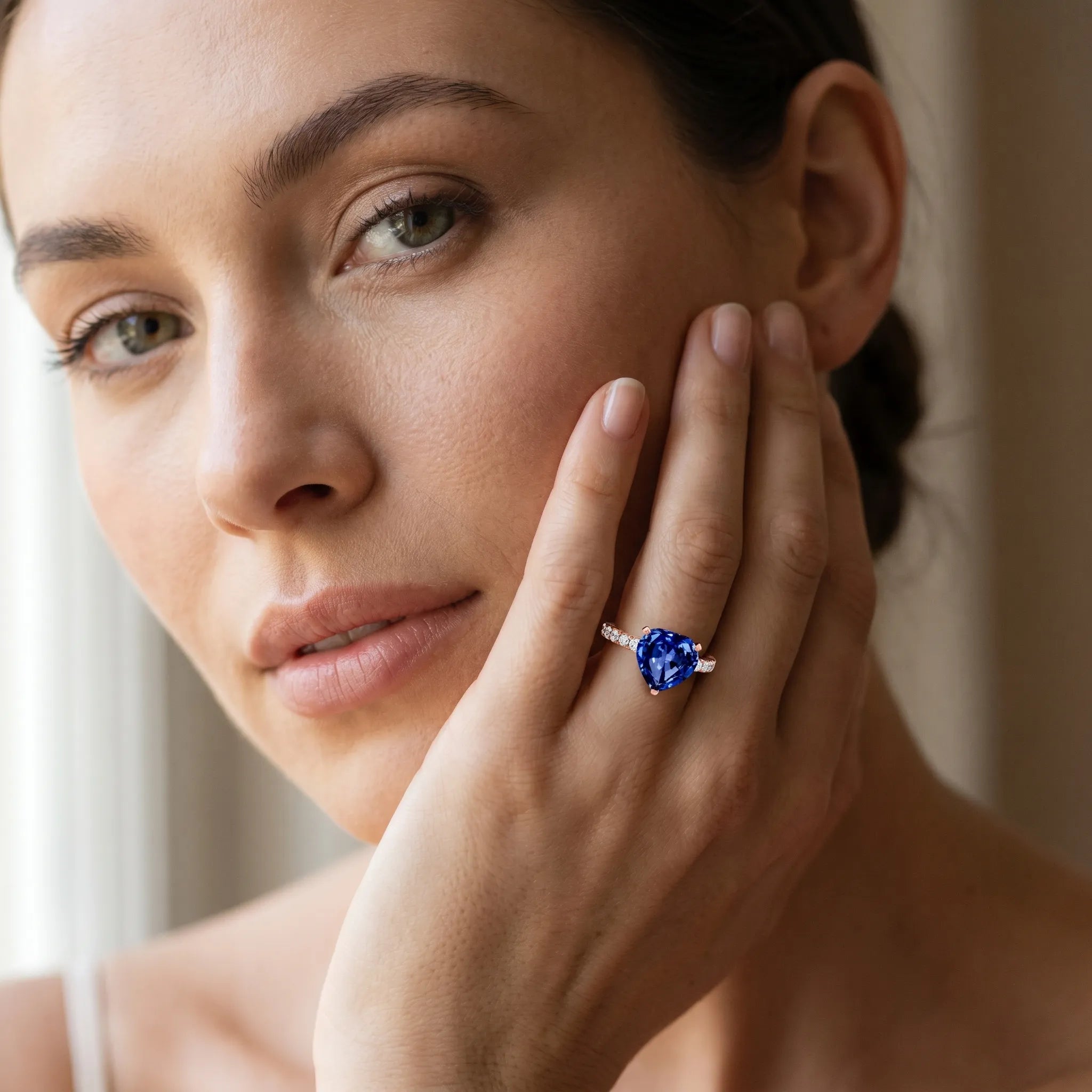 Rose gold Heart Cut Blue Sapphire Solitaire Ring with Round  Pavé Band and Four-Prong Setting_43