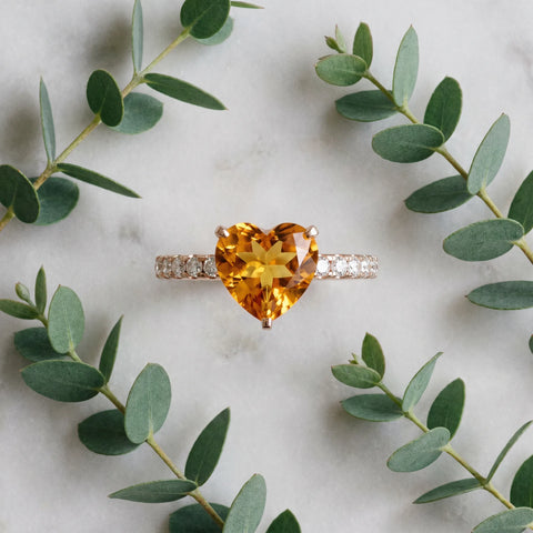Rose gold Heart Cut Citrine Solitaire Ring with Round  Pavé Band and Four-Prong Setting_45