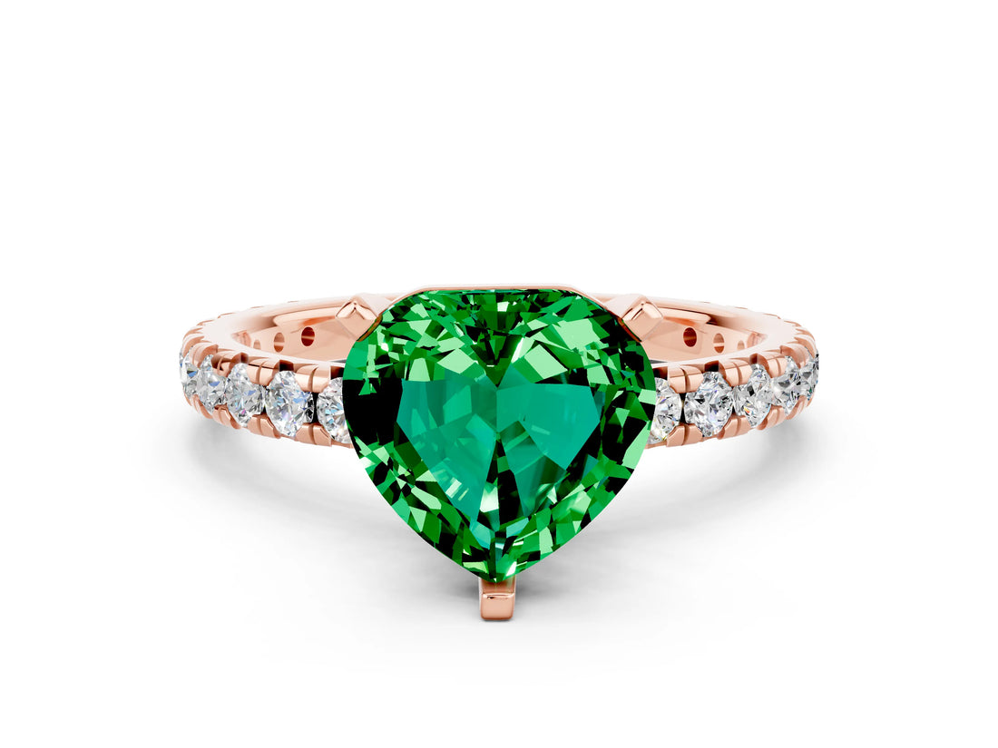 Rose gold Heart Cut Cut Diamond Pavé Band with Four-Prong Setting