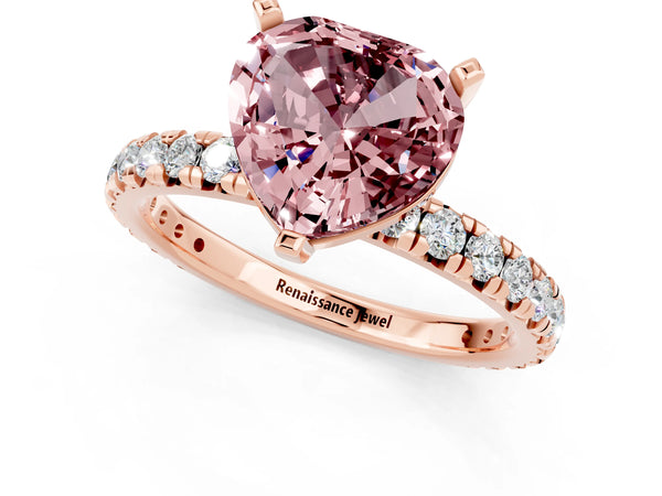 Rose gold Heart Cut Cut Diamond Pavé Band with Four-Prong Setting