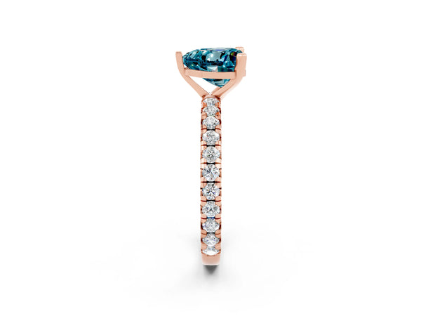 Rose gold Heart Cut Cut Diamond Pavé Band with Four-Prong Setting