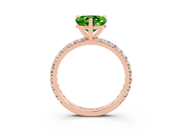 Rose gold Heart Cut Cut Diamond Pavé Band with Four-Prong Setting