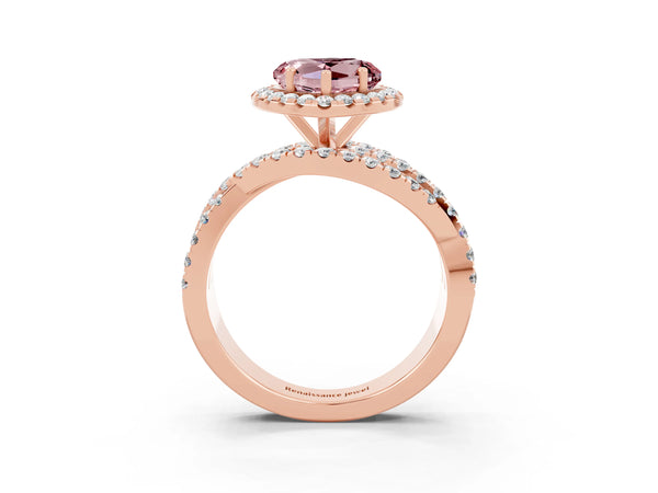 Rose gold Heart Cut Cut Halo Split Shank Prong Setting Ring
