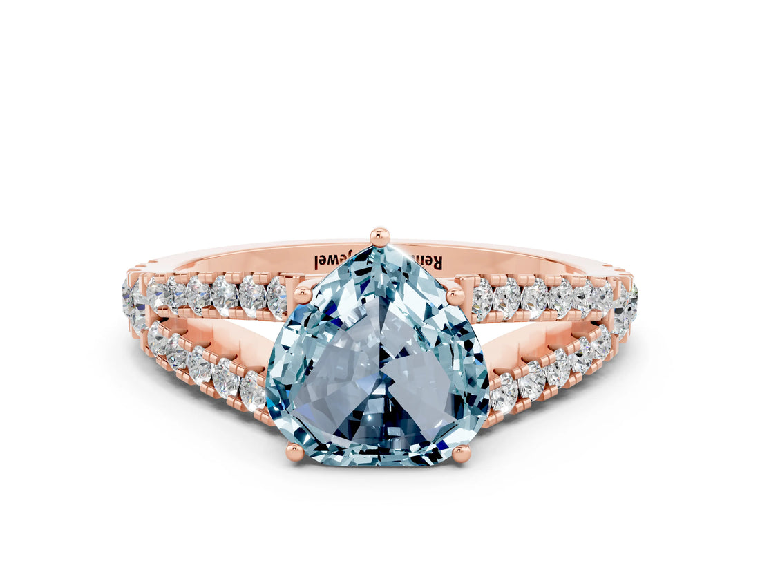Rose gold Heart Cut Cut Split Shank Pave Diamond Engagement Ring with Four-Prong Setting
