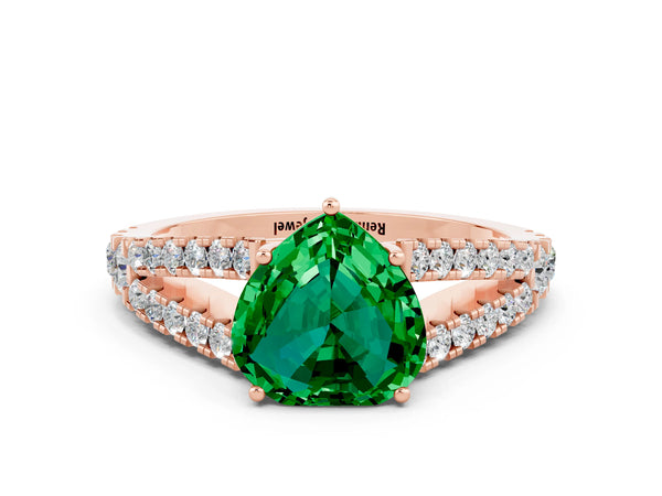 Rose gold Heart Cut Emerald Split Shank Engagement Ring with Round Pavé and Prong Setting