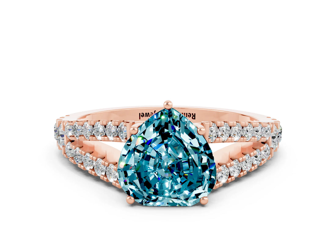 Rose gold Heart Cut Cut Split Shank Pave Diamond Engagement Ring with Four-Prong Setting