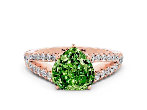 Rose gold Heart Cut Cut Split Shank Pave Diamond Engagement Ring with Four-Prong Setting