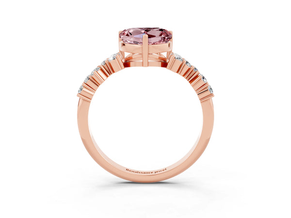 Rose gold Heart Cut Diamond Cluster Pavé Band with Four-Prong Setting