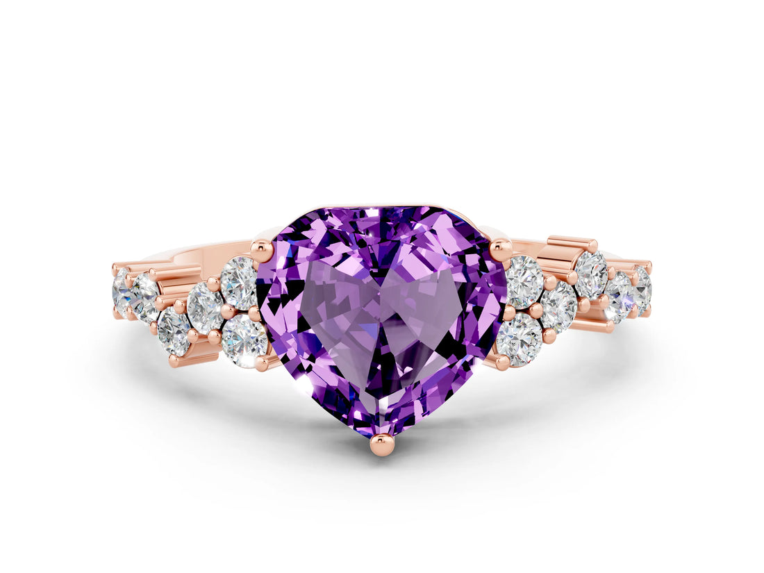 Rose gold Heart Cut Diamond Cluster Pavé Band with Four-Prong Setting