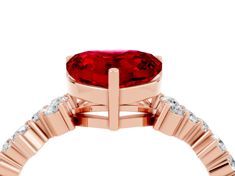 Rose gold Heart Cut Diamond Cluster Pavé Band with Four-Prong Setting_4