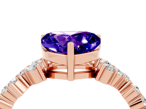 Rose gold Heart Cut Diamond Cluster Pavé Band with Four-Prong Setting_4