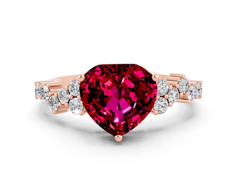 Rose gold Heart Cut Diamond Cluster Pavé Band with Four-Prong Setting