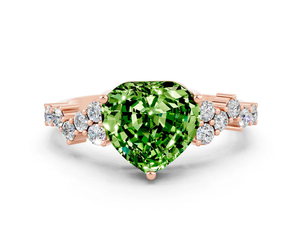 Rose gold Heart Cut Diamond Cluster Pavé Band with Four-Prong Setting