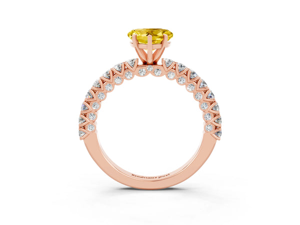Rose gold Heart Cut Diamond Pavé Band Solitaire Ring with Prong Setting