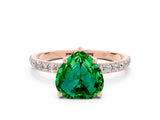 Rose gold Heart Cut Diamond Pavé Band with Six-Prong Setting