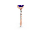 Rose gold Heart Cut Diamond Pavé Band with Six-Prong Setting_2