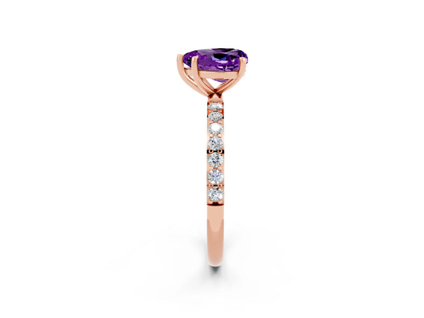 Rose gold Heart Cut Amethyst Solitaire Ring with Round Pavé Shoulders and Prong Setting