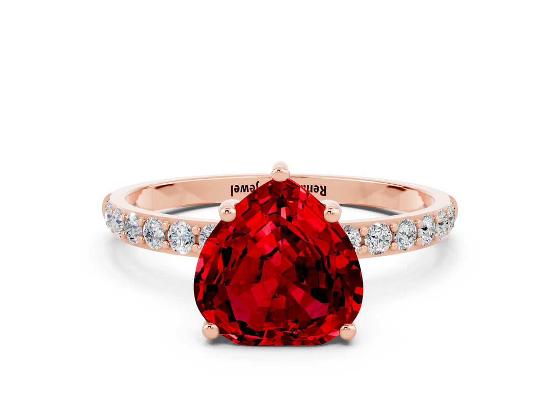 Rose gold Heart Cut Diamond Pavé Band with Six-Prong Setting