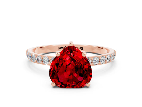 Rose gold Heart Cut Diamond Pavé Band with Six-Prong Setting