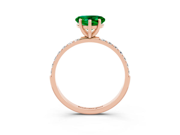 Rose gold Heart Cut Emerald Solitaire Ring with Round Pavé Shoulders and Prong Setting