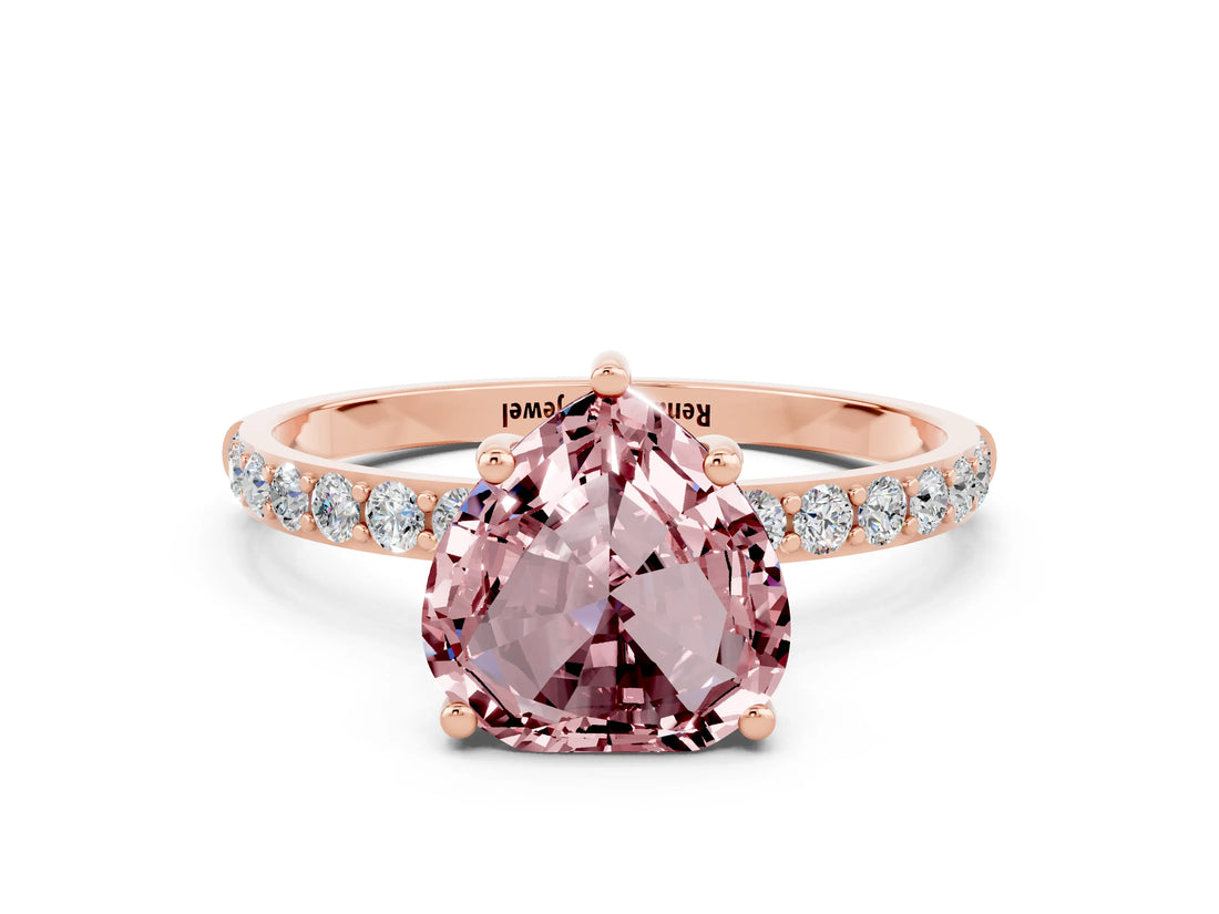 Rose gold Heart Cut Diamond Pavé Band with Six-Prong Setting