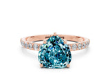 Rose gold Heart Cut Diamond Pavé Band with Six-Prong Setting