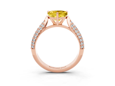 Rose gold Heart Cut Diamond Solitaire Engagement Ring with Pavé Band and Four-Prong Setting_3