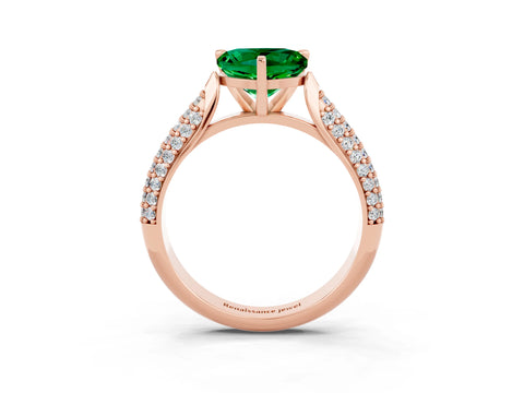 Rose gold Heart Cut Diamond Solitaire Engagement Ring with Pavé Band and Four-Prong Setting_3