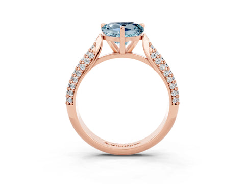 Rose gold Heart Cut Diamond Solitaire Engagement Ring with Pavé Band and Four-Prong Setting_3