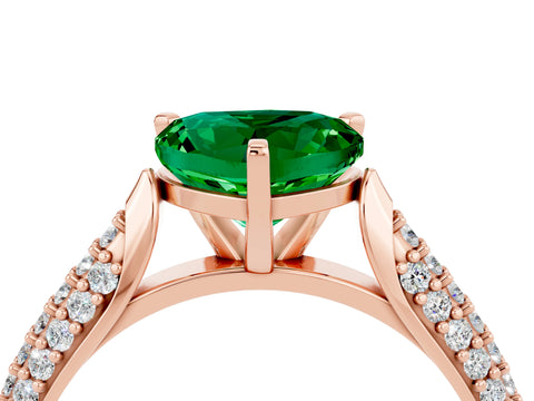 Rose gold Heart Cut Diamond Solitaire Engagement Ring with Pavé Band and Four-Prong Setting_4