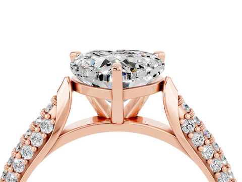 Rose gold Heart Cut Diamond Solitaire Engagement Ring with Pavé Band and Four-Prong Setting_4