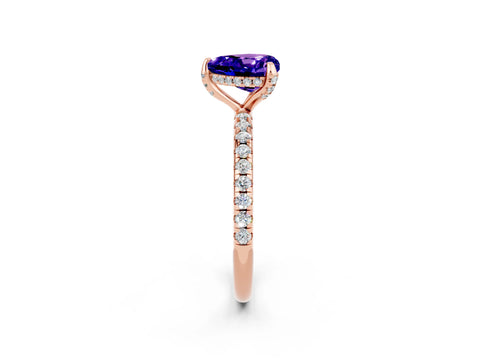 Rose gold Heart Cut Diamond Solitaire Ring with Four-Prong Setting and Pavé Band_2