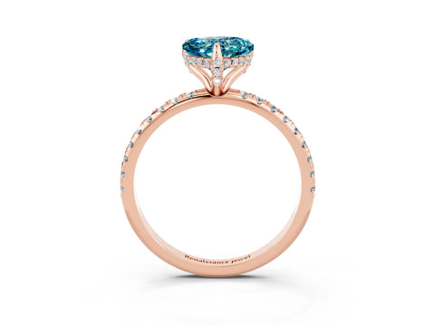 Rose gold Heart Cut Diamond Solitaire Ring with Four-Prong Setting and Pavé Band_3