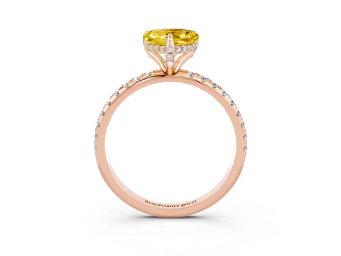 Rose gold Heart Cut Diamond Solitaire Ring with Four-Prong Setting and Pavé Band_3