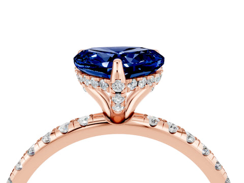 Rose gold Heart Cut Diamond Solitaire Ring with Four-Prong Setting and Pavé Band_4