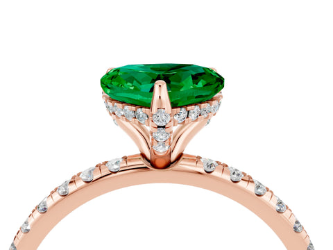 Rose gold Heart Cut Diamond Solitaire Ring with Four-Prong Setting and Pavé Band_4