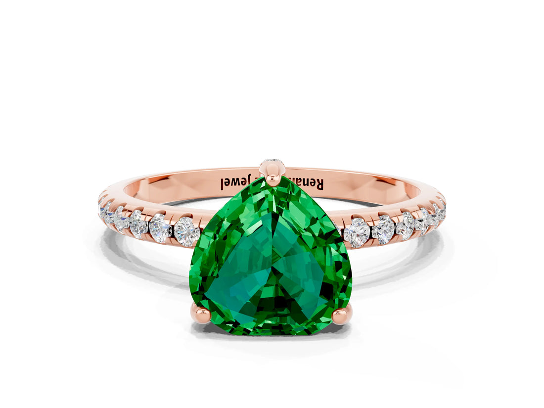 Rose gold Heart Cut Diamond Solitaire Ring with Four-Prong Setting and Pavé Band