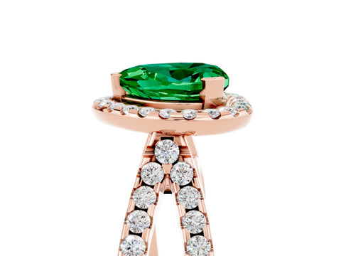 Rose gold Heart Cut Emerald Halo Ring with Split Shank Pavé Band and Prong Setting_5