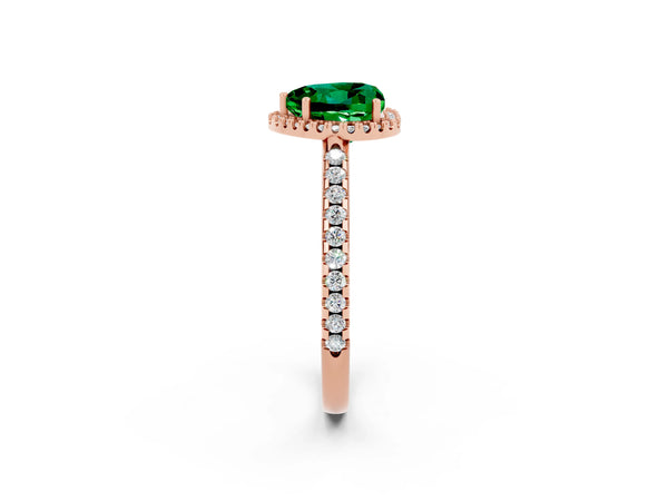 Rose gold Heart Cut Emerald Pavé Halo Ring with Four-Prong Setting