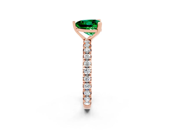 Rose gold Heart Cut Emerald Pavé Solitaire Ring with Round Band and Prong Setting