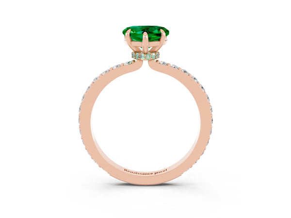 Rose gold Heart Cut Emerald Solitaire Engagement Ring with Pavé Band and Four-Prong Setting