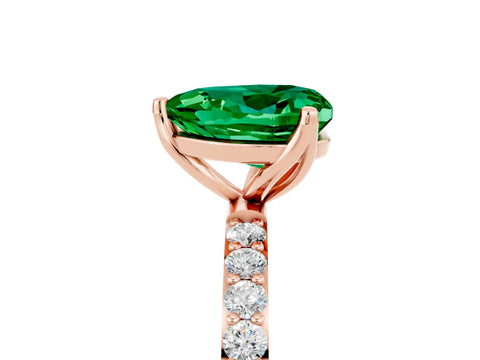 Rose gold Heart Cut Emerald Solitaire Engagement Ring with Pavé Band and Prong Setting_5