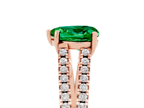 Rose gold Heart Cut Emerald Solitaire Engagement Ring with Split Shank Pavé Band_5
