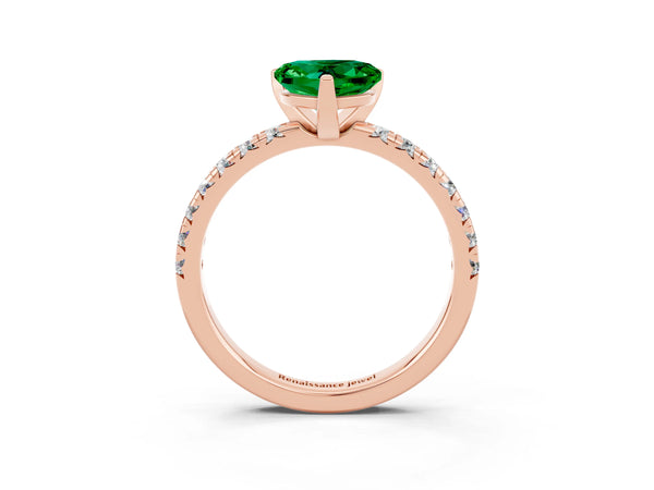 Rose gold Heart Cut Emerald Solitaire Pavé Engagement Ring with Round Band and Prong Setting