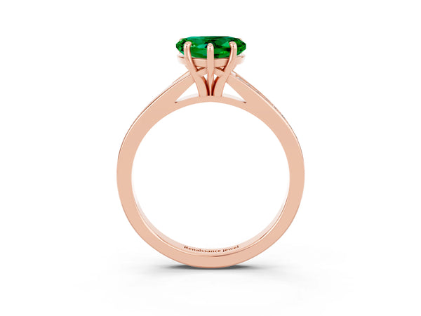 Rose gold Heart Cut Emerald Solitaire Ring with Pavé Band and Prong Setting