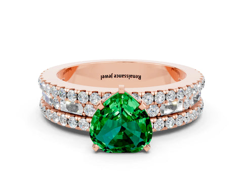 Rose gold Heart Cut Emerald Solitaire Ring with Pavé and Channel Set Band