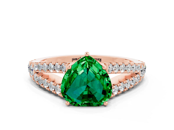 Rose gold Heart Cut Emerald Split Shank Pavé Engagement Ring with Four-Prong Setting
