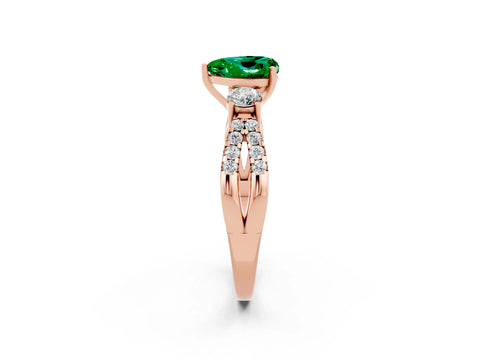 Rose gold Heart Cut Emerald Three-Stone Ring with Pavé Split Shank and Four-Prong Setting_2
